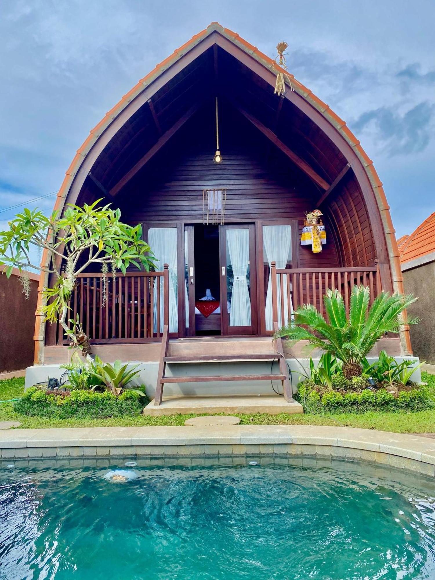 Namika Villas Ubud エクステリア 写真